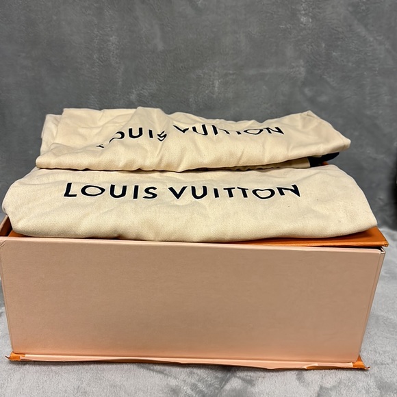 Louis Vuitton Run Away Sneakers Size 38 1/2 - Picture 8 of 8